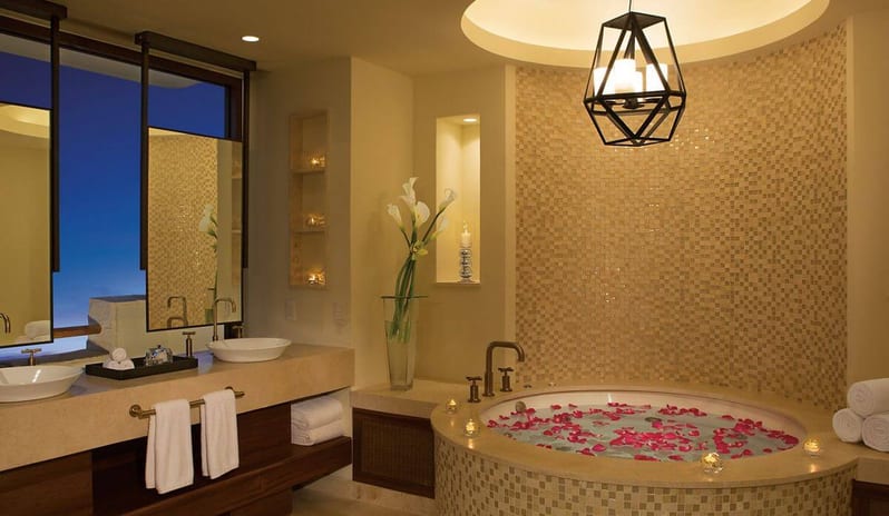 SECRETS AKUMAL ROMANCE MASTER SUITE OCEAN VIEW WASHROOM